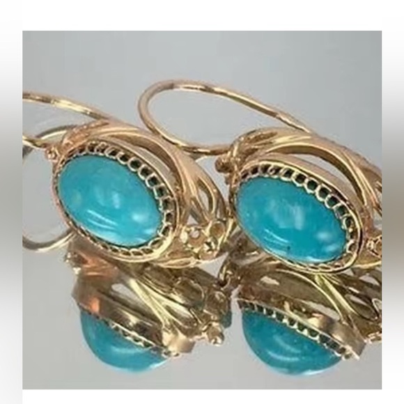 Elegant Gold and Blue Earrings for pierced ears - Picture 2 of 7